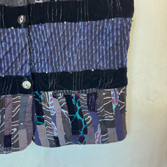 NADYA Art to Wear Reversible Velvet Silk Patchwork Vest - Picture 5 of 14